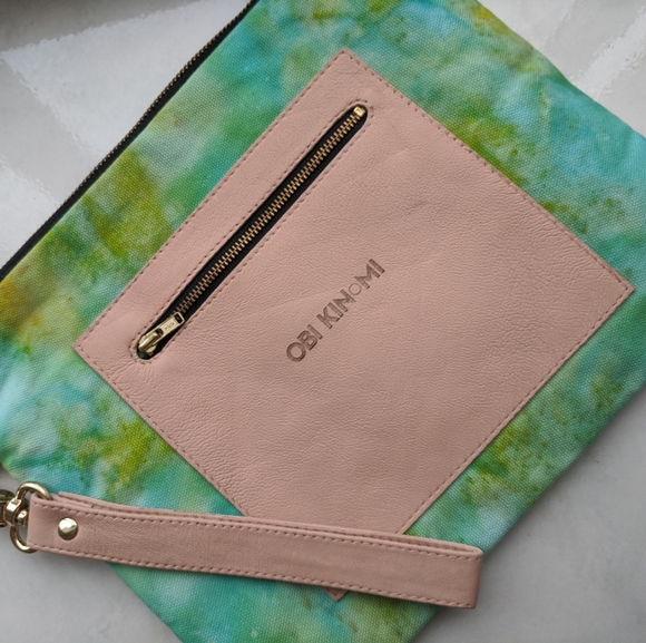 Free 🆓 W Bundle - Green marble tie dye wristlet clutch pouch, NEW - Picture 1 of 10